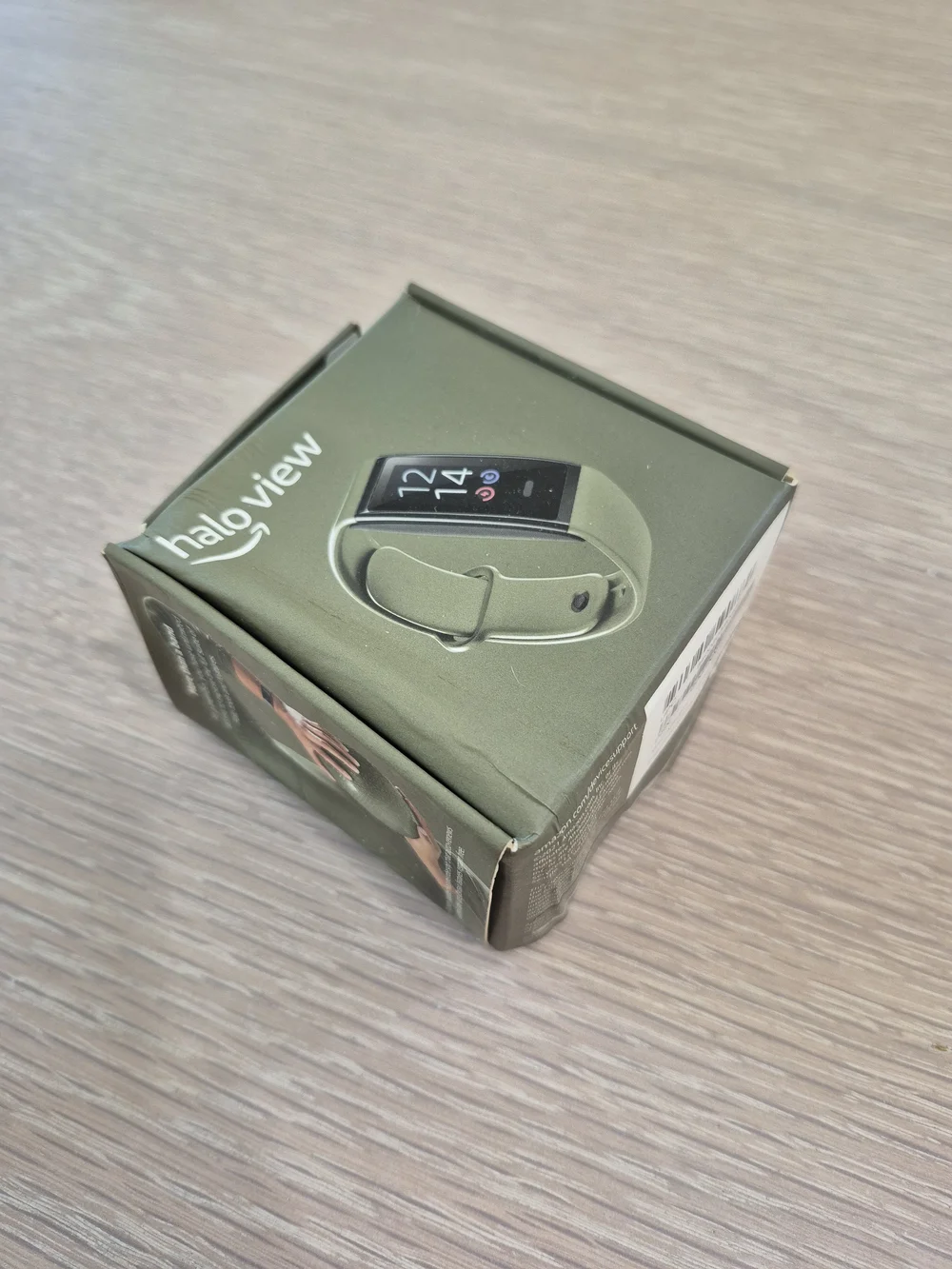 Smart Fitness Tracker Band in Olive Green with Touchscreen and Charger